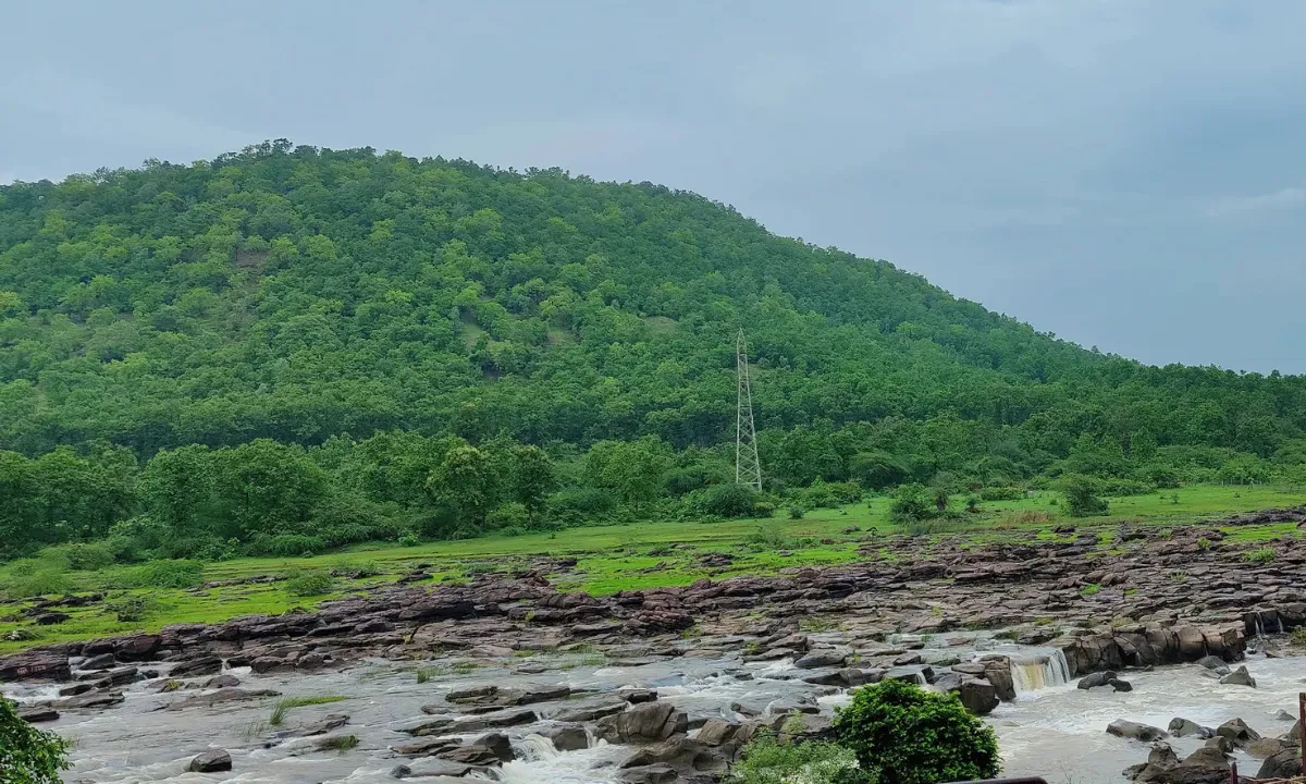 Choral Dam reservoir surrounded by hills near Indore